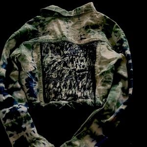 Half green blue and white dyed small jacket good condition